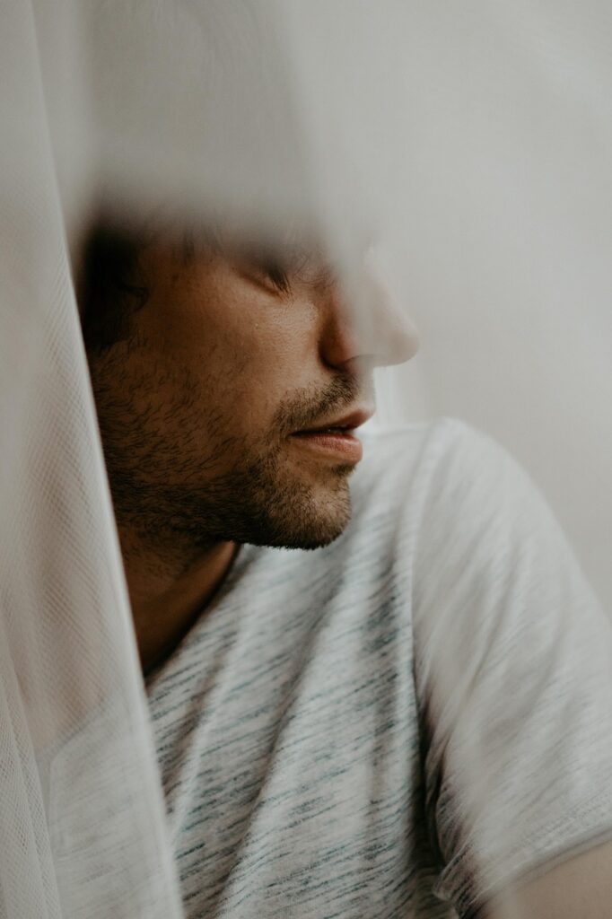 地方でフルリモート勤務をしている人は孤独を感じるのか？