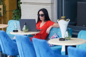 地方在住の女性がリモートワークで転職する際のポイントは？